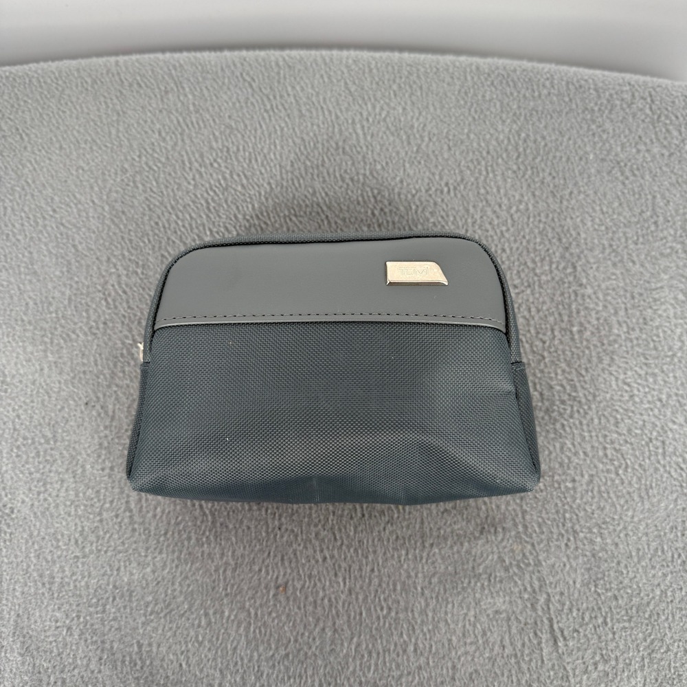 Tumi for Delta Gray Ballistic Nylon Travel Amenity Kit Pouch Organizer Zipped
